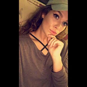 Meet your Posher, Emily-elizabeth